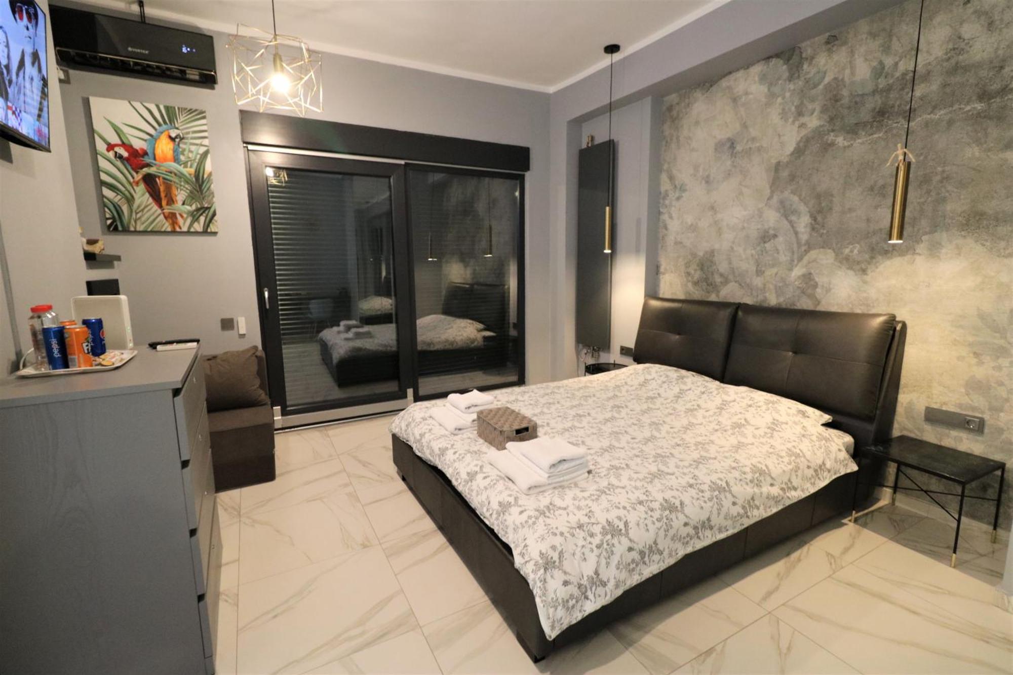 Deluxe Skyline Retreat Studio - Old Town Bucharest Exterior photo